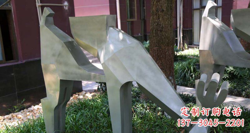 邯郸不锈钢抽象吃草的几何梅花鹿动物雕塑