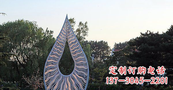 邯郸水滴雕塑给公园带来流动的美