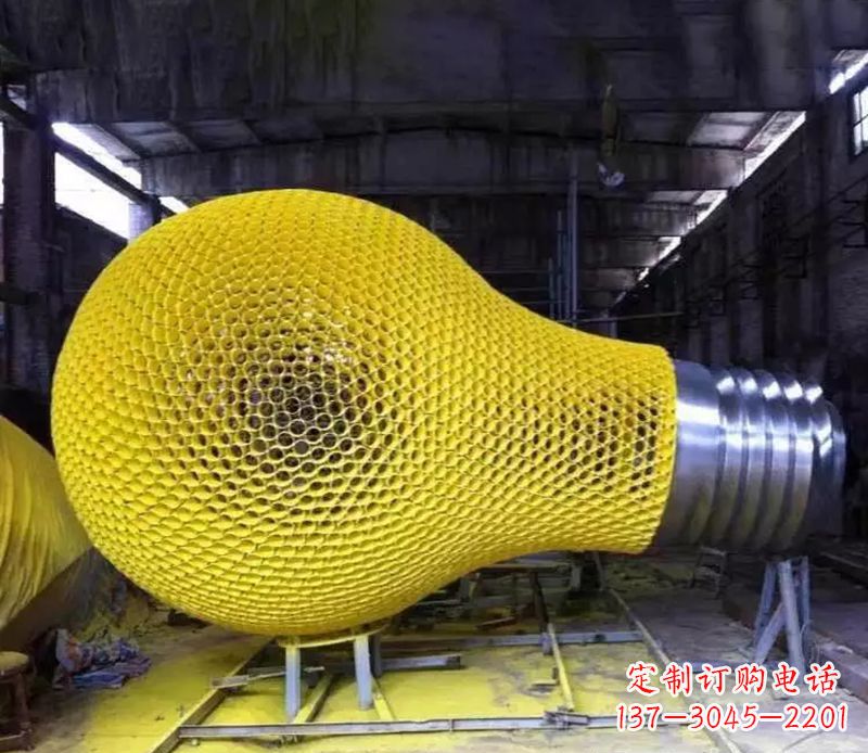邯郸不锈钢灯泡雕塑2