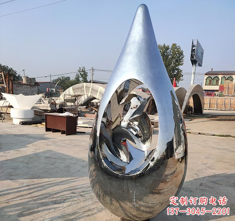 邯郸不锈钢大水滴雕塑一座极致简约的艺术作品