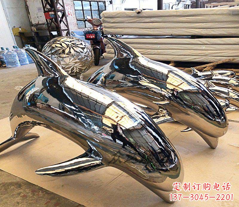 邯郸不锈钢海豚雕塑传承美丽的海洋文化