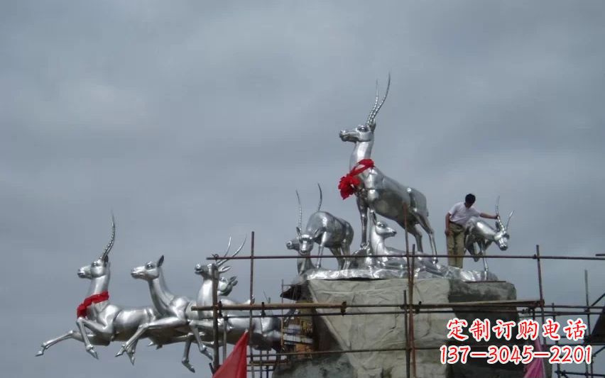 邯郸不锈钢动物雕塑——美丽宁静的自然之美