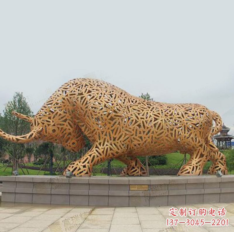 邯郸不锈钢网格造型开荒牛公园景观动物雕塑