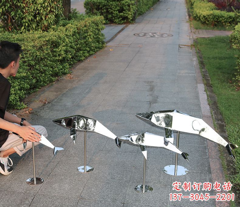 邯郸抽象不锈钢海豚雕塑