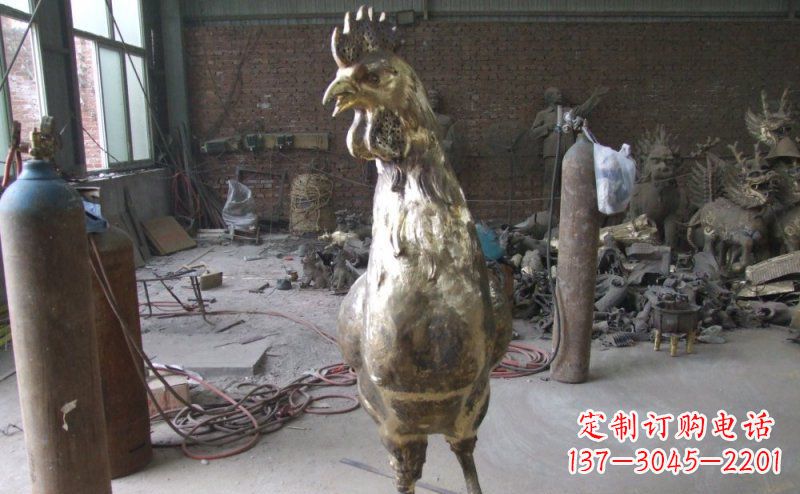 邯郸雕刻公鸡铜雕，铸就艺术之美