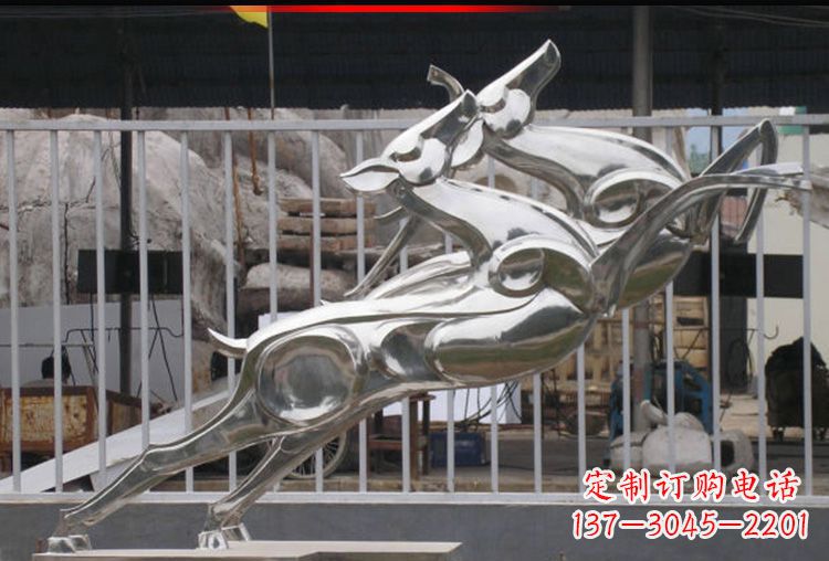 邯郸梅花鹿不锈钢高光大型雕塑