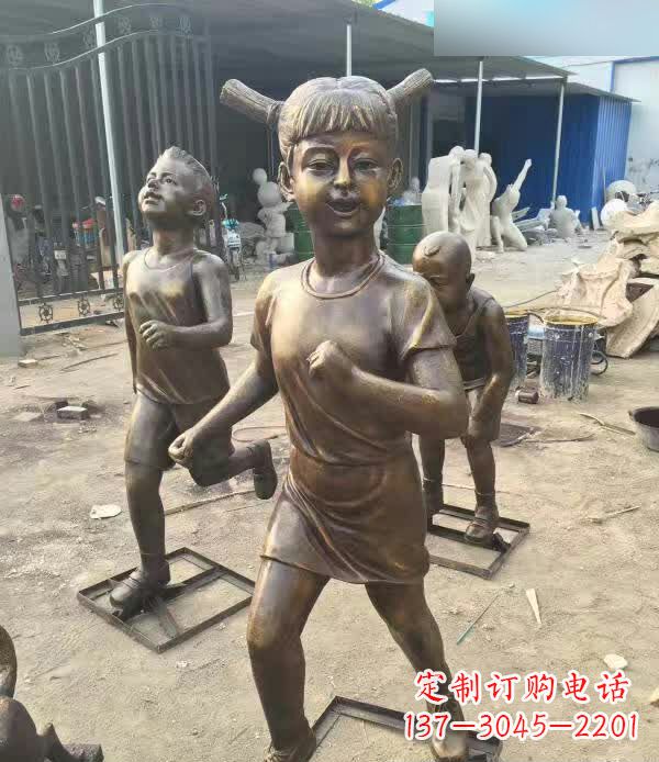 邯郸铜雕童年小狗陪伴儿童奔跑的时光