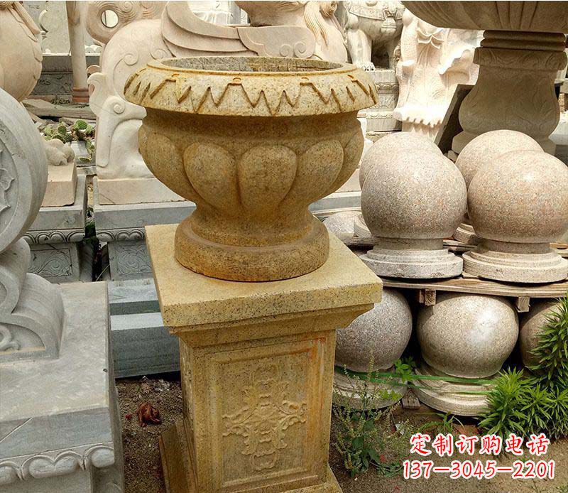 邯郸砂岩花盆景观石雕--美观多彩的室外装饰