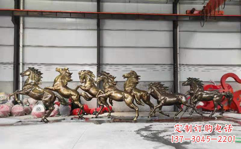 邯郸高贵雕塑，骏马奔腾玻璃钢动物雕塑户外摆件