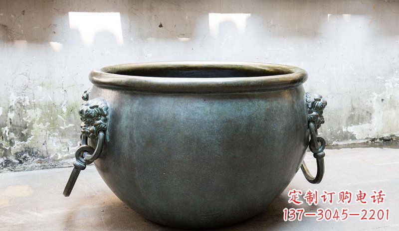 邯郸精美青铜水缸雕塑，赏心悦目