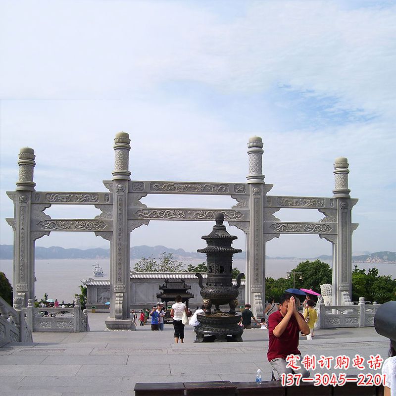 邯郸寺院冲天式石雕牌坊